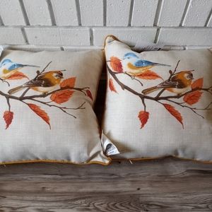 mainstay throw pillows